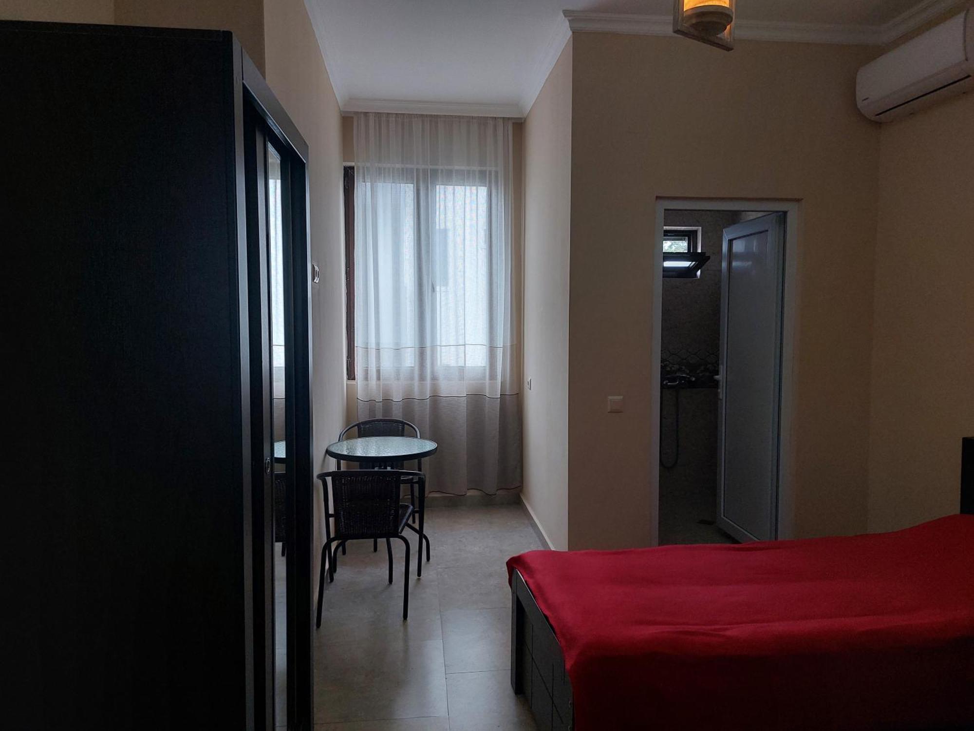 Sunny House Kobuleti Hotel Ruang foto