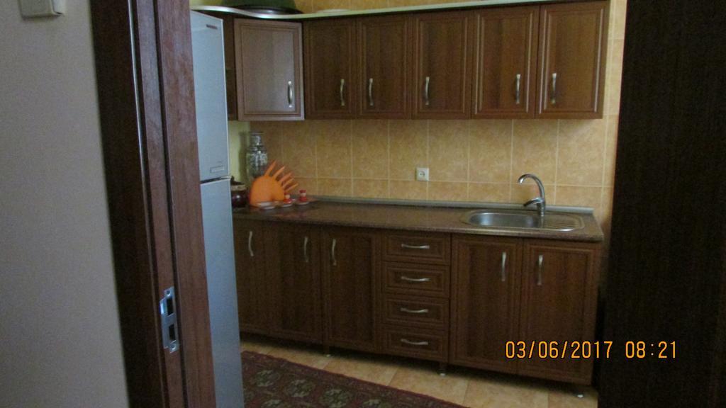 Sunny House Kobuleti Hotel Bagian luar foto