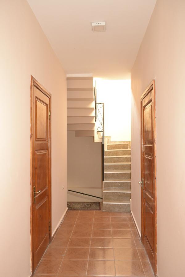 Sunny House Kobuleti Hotel Bagian luar foto