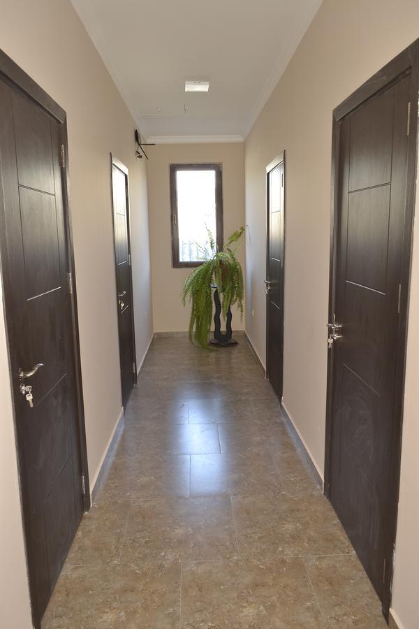 Sunny House Kobuleti Hotel Bagian luar foto