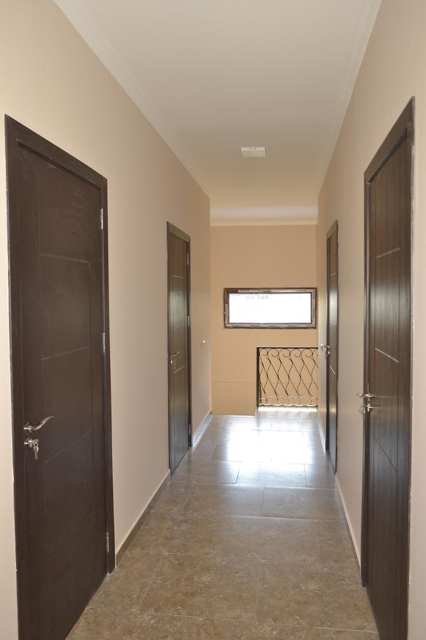 Sunny House Kobuleti Hotel Bagian luar foto