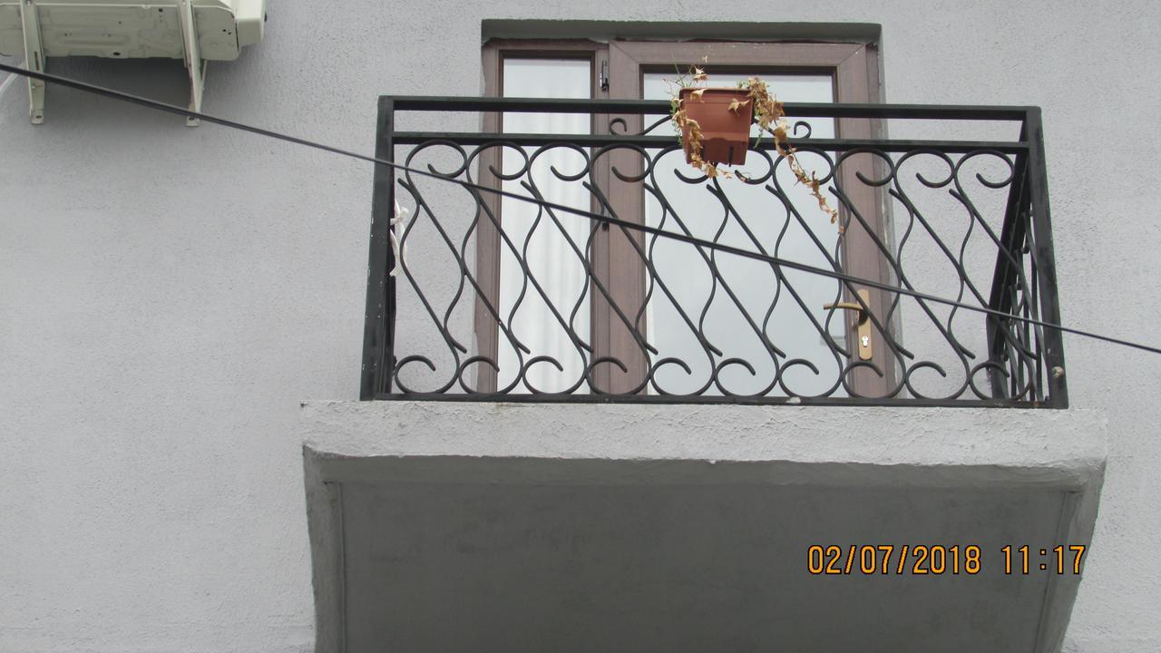 Sunny House Kobuleti Hotel Bagian luar foto